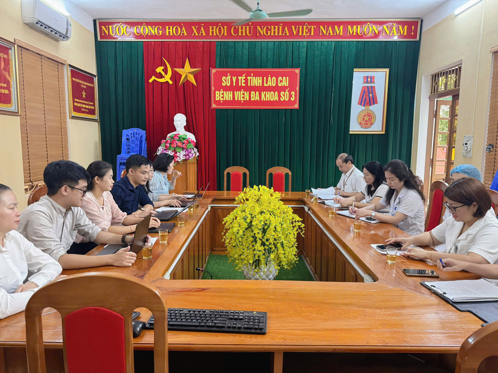 Hình ảnh tin tức Đoàn Công Tác Viện Vệ Sinh Dịch Tễ Trung Ương Hỗ Trợ Chuẩn Hóa Dữ Liệu HIV/AIDS Tại Bệnh Viện Đa Khoa Số 3 Lào Cai