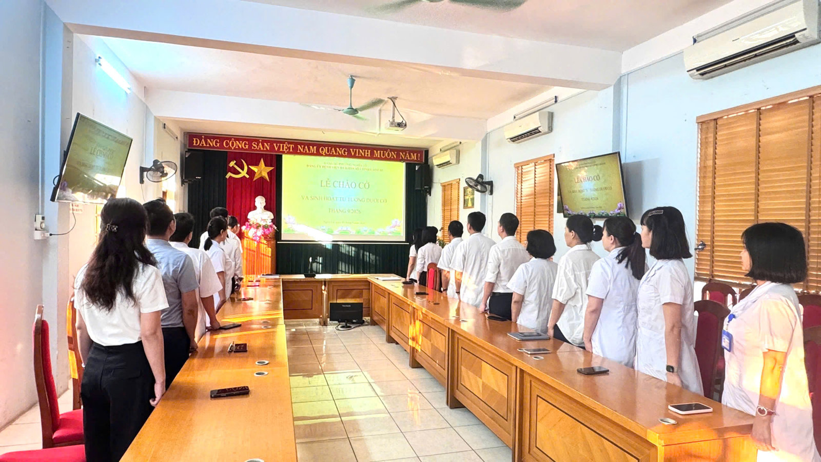Hình ảnh tin tức Bệnh viện Đa khoa số 3 tỉnh Lào Cai tổ chức Lễ chào cờ và sinh hoạt tư tưởng tháng 9/2026