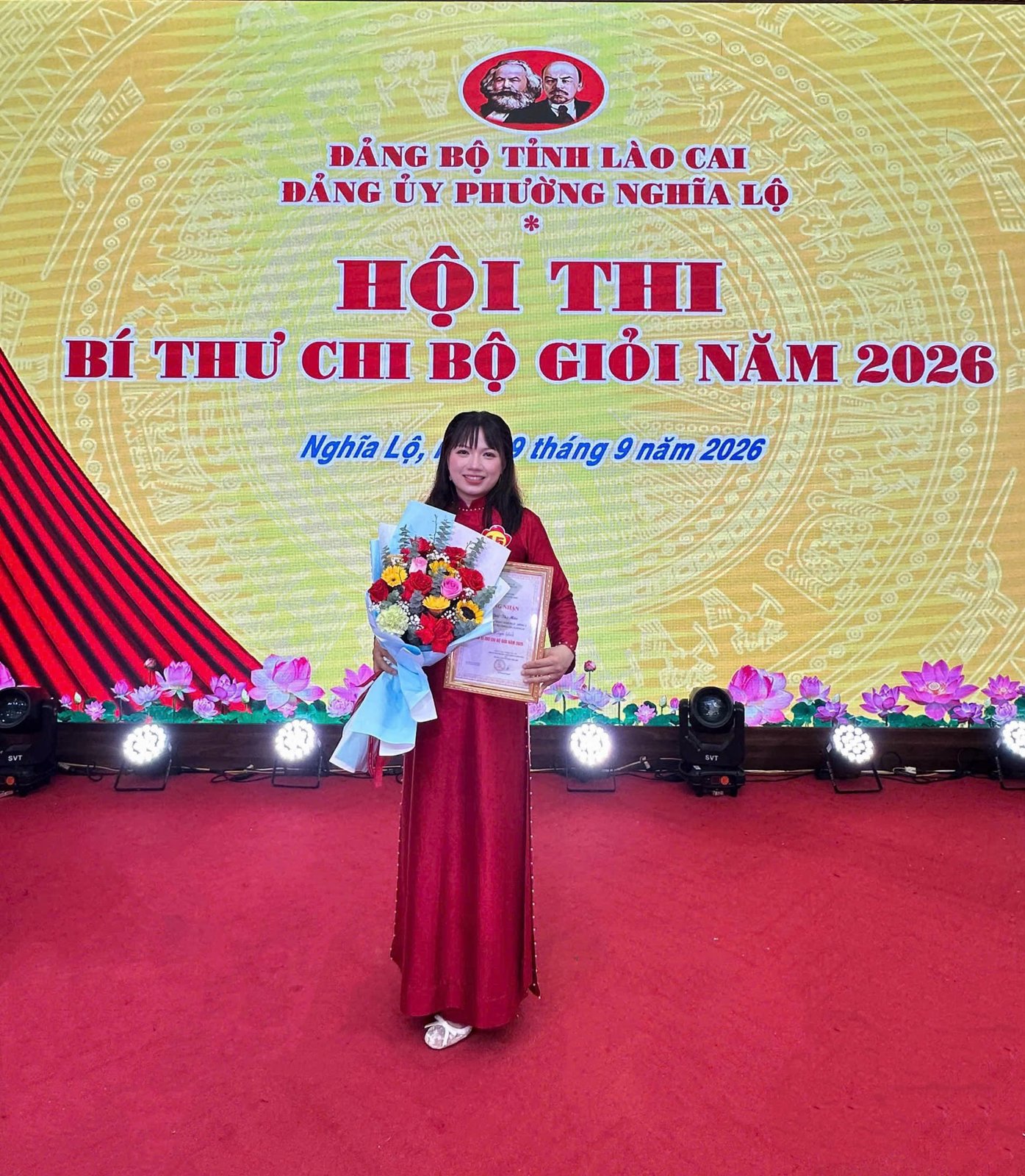Hình ảnh tin tức Đồng Chí Bùi Thị Mến Tham Gia Hội Thi Bí Thư Chi Bộ Giỏi Phường Nghĩa Lộ: Hình Ảnh Người Bác Sĩ "Vừa Hồng Vừa Chuyên"