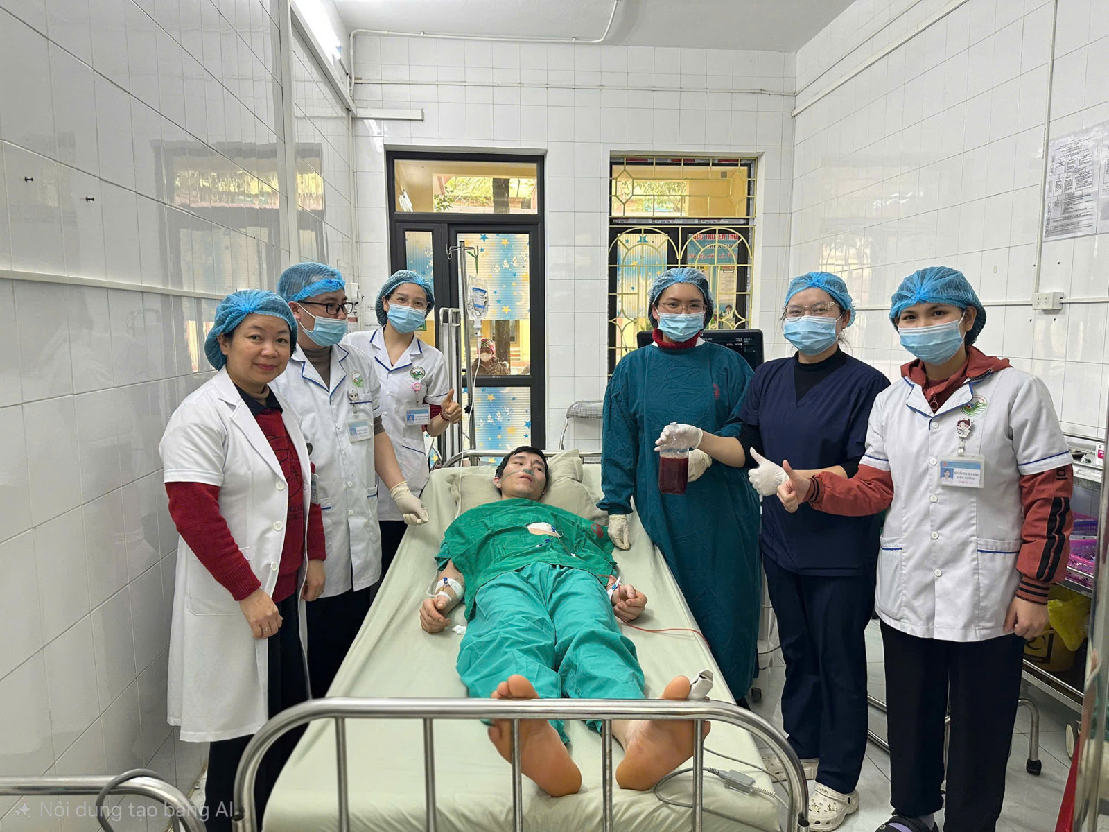 Hình ảnh tin tức CỨU SỐNG NAM THANH NIÊN 28 TUỔI BỊ CHÈN ÉP TIM CẤP NGUY KỊCH