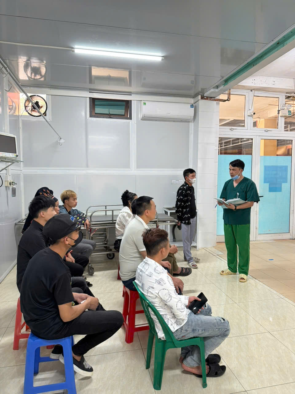 Hình ảnh tin tức HƯỚNG DẪN CHĂM SÓC DINH DƯỠNG CHO NGƯỜI CAO TUỔI, SUY KIỆT & NHIỀU BỆNH NỀN